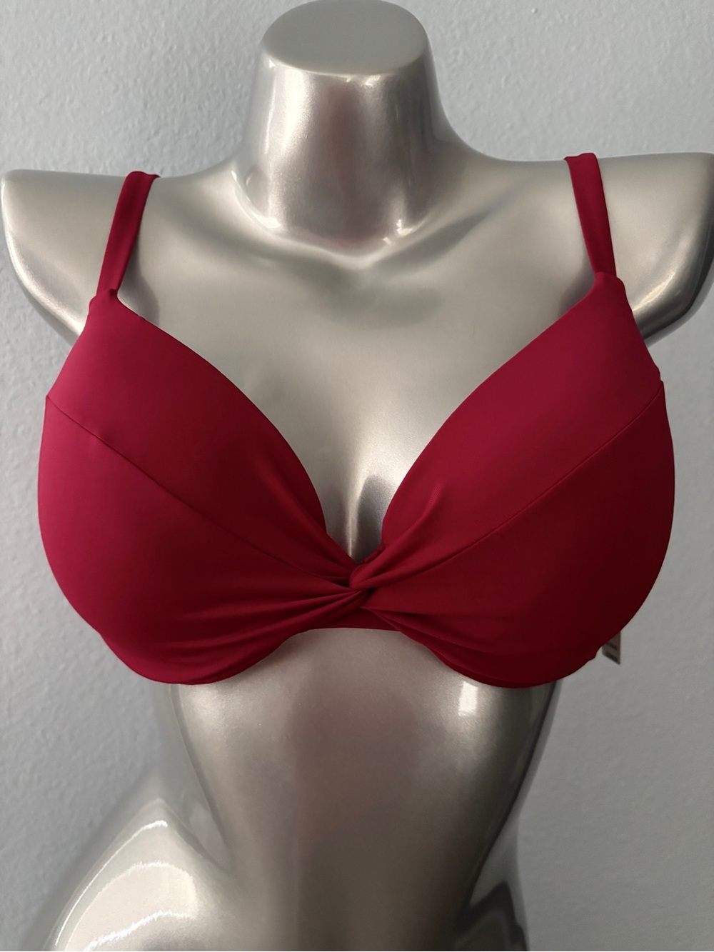 Victoria's Secret Swim Bikini Top Twist Removable Push Padding Red Lacquer 36DD